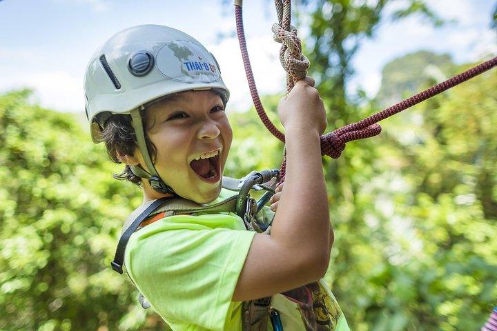 Esperienza avventurosa sulla zipline di Krabi