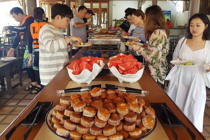 Koh Nangyuan and Koh Tao Snorkeling Tour by Speedboat from Koh Phangan with Lunch