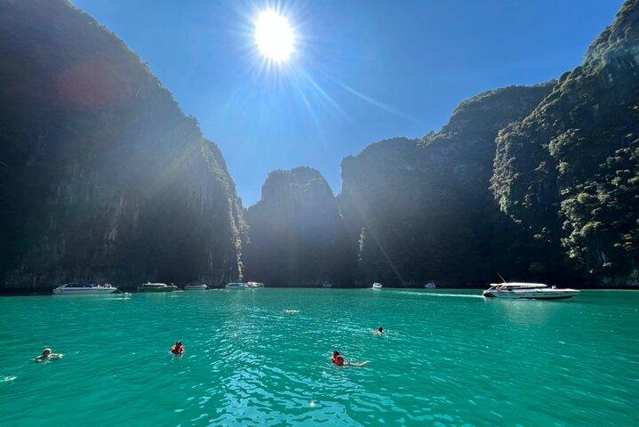 Phi Phi Islands Adventure Day Trip with Sea View